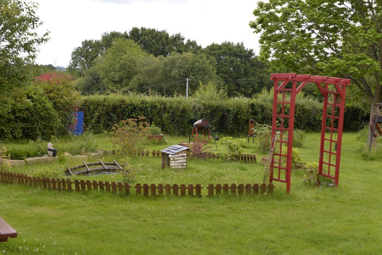 Couloumine Breizh Bed and Breakfast Saint-Aignan  Eksteriør billede